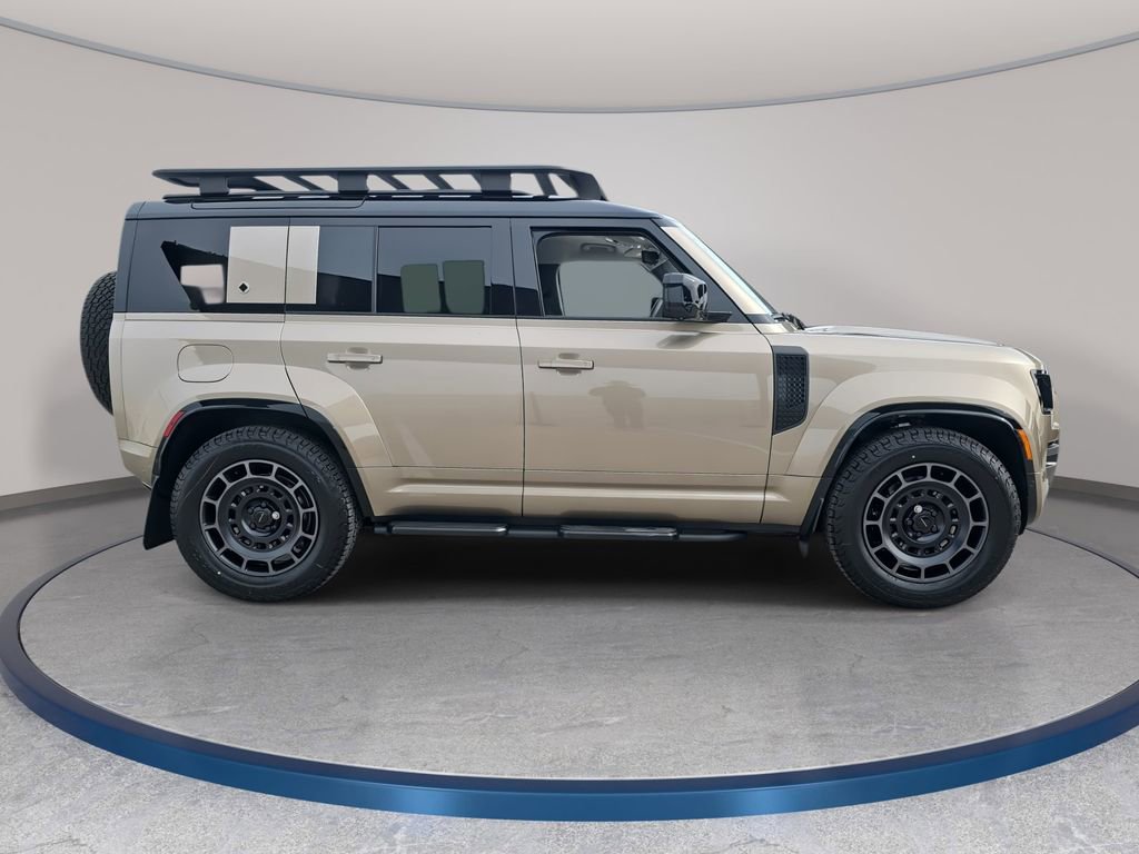 New 2026 Land Rover Defender 110 OCTA image 4