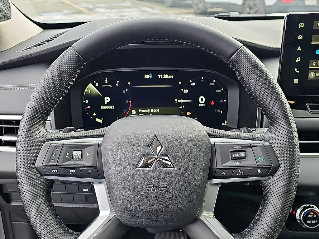 New 2026 Mitsubishi Outlander SE AWD/4WD image 15