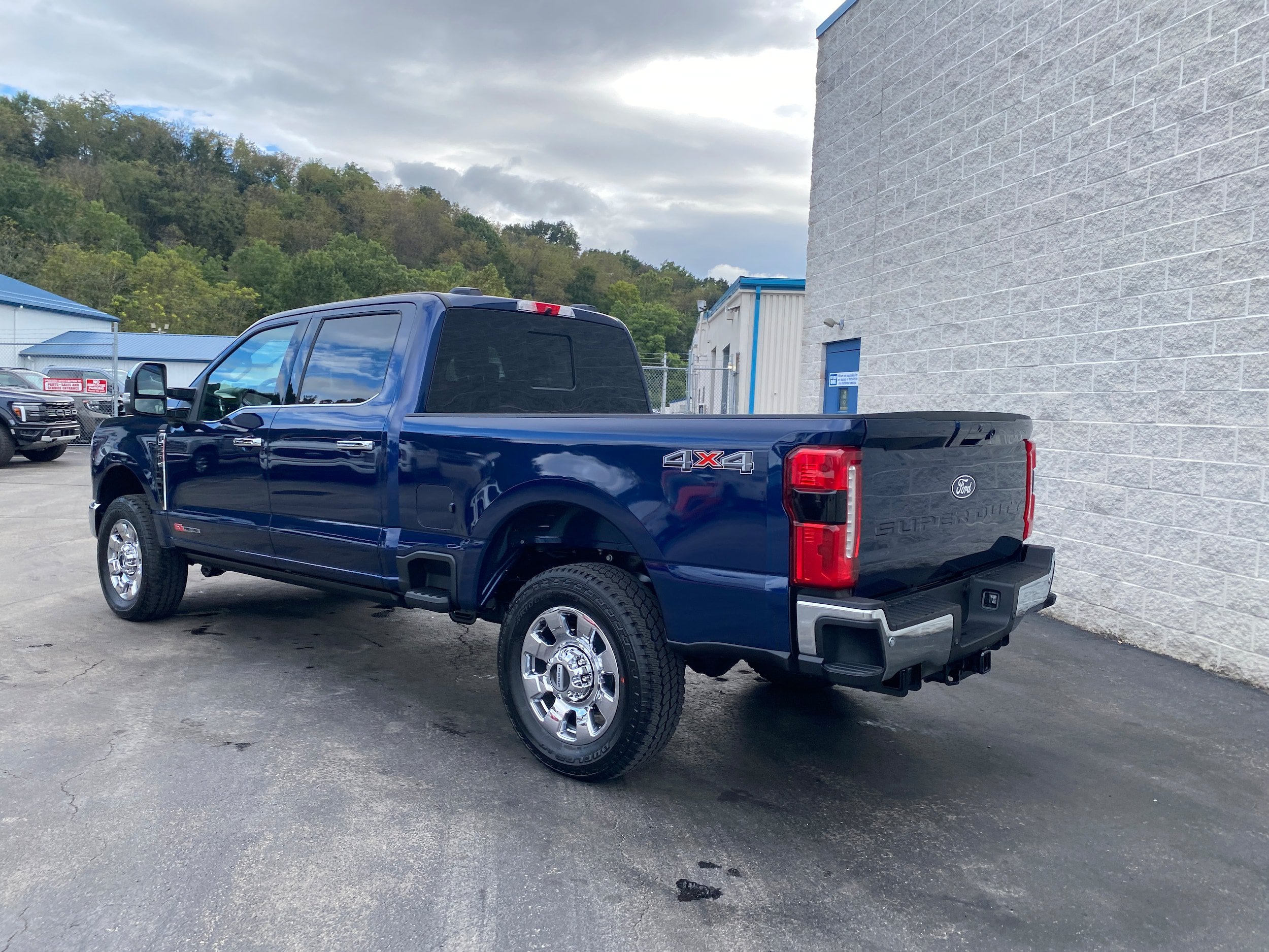 New 2027 Ford F250 Lariat w/ Lariat Ultimate Package AWD/4WD image 9
