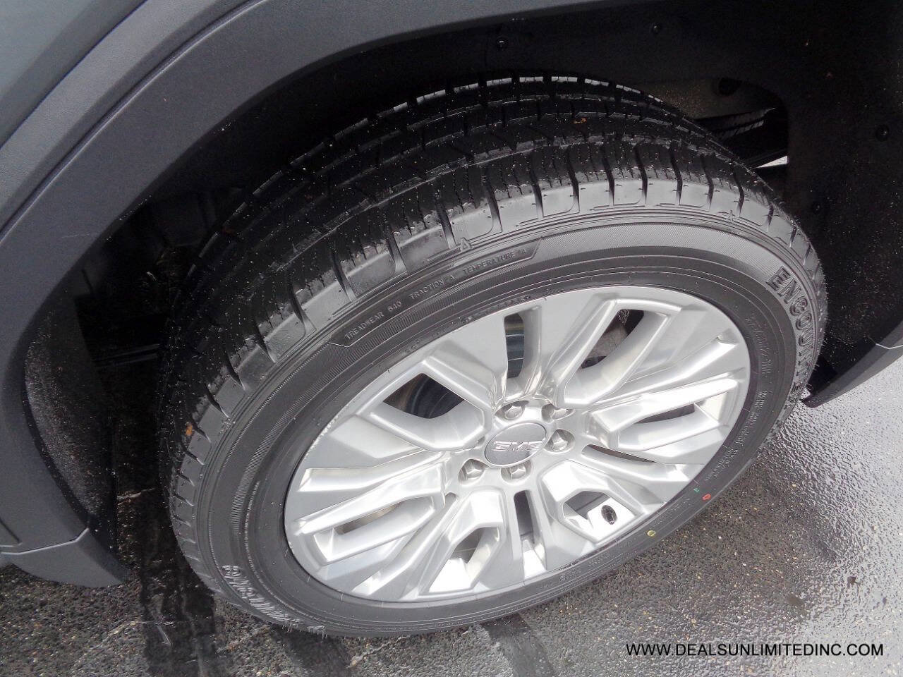 Used 2022 GMC Sierra 1500 Denali w/ Denali Premium Package image 8