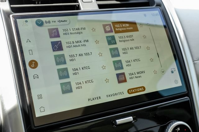 New 2026 Land Rover Discovery S AWD/4WD image 41