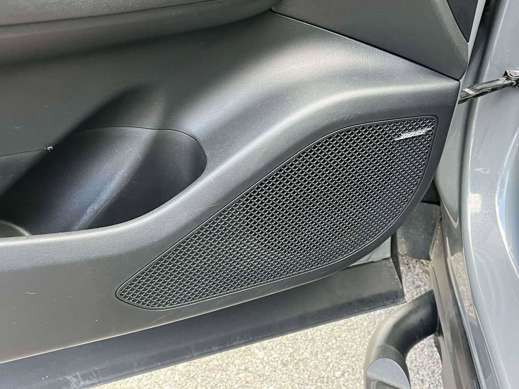 Used 2022 Hyundai Santa Cruz Limited image 14