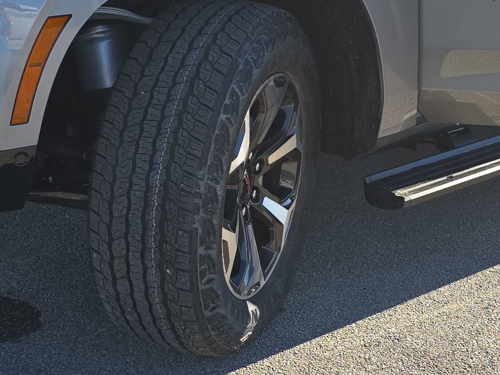 New 2026 GMC Yukon XL AT4 Ultimate w/ LPO, Floor Liner Package image 20