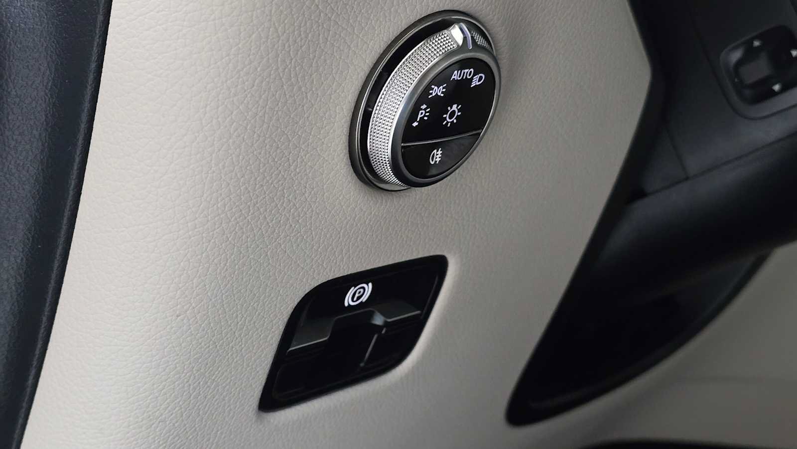 Certified 2026 Mercedes-Benz GLC 300 4MATIC image 25