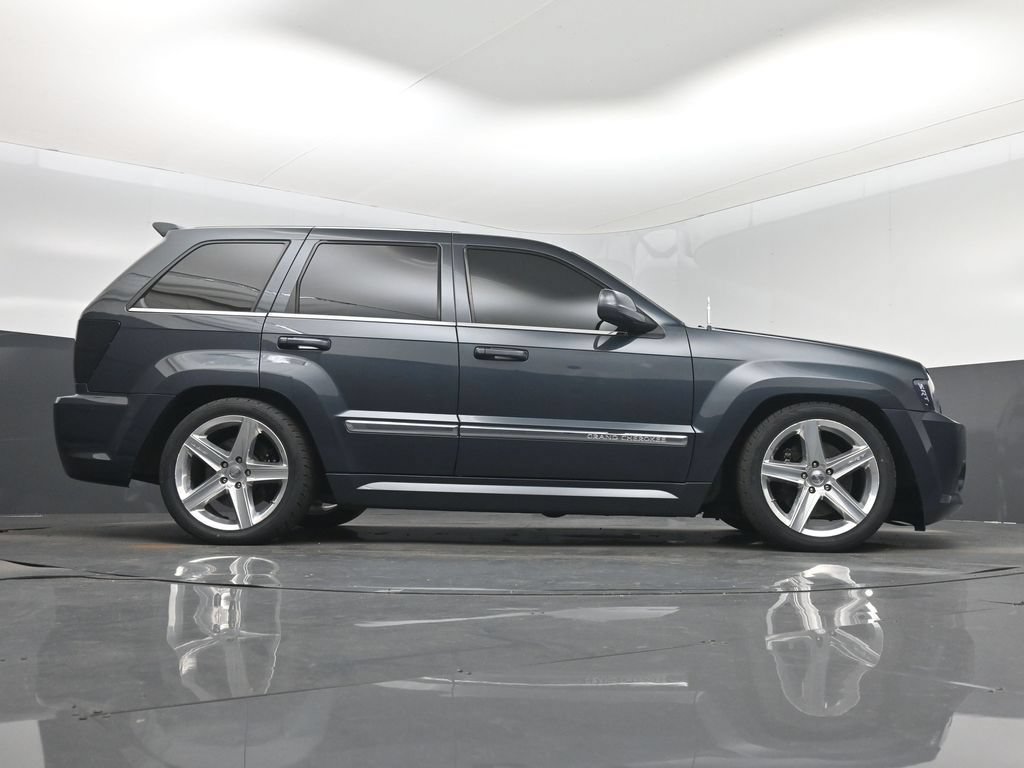 Used 2007 Jeep Grand Cherokee SRT8 w/ SRT Option Group I AWD/4WD image 16