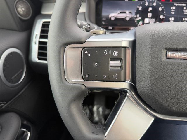 Certified 2026 Land Rover Discovery Limited Edition AWD/4WD image 22