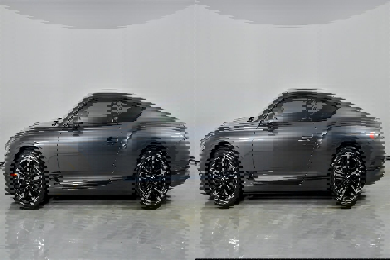 Used 2021 Bentley Continental GT image 8