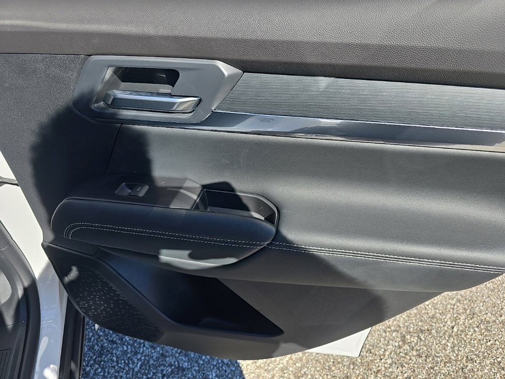 New 2027 GMC Terrain Elevation FWD image 11