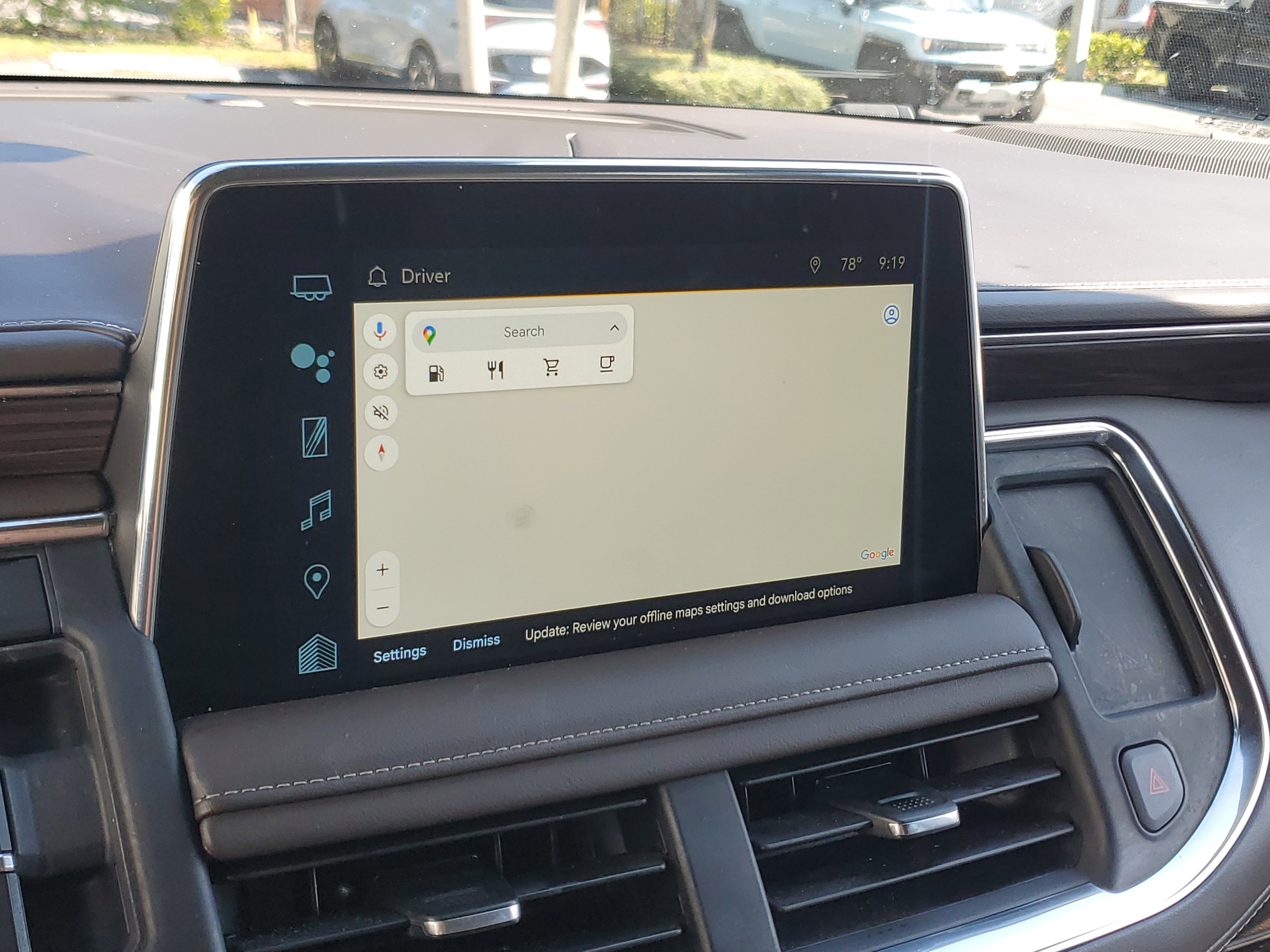 Used 2023 Chevrolet Suburban LT image 10