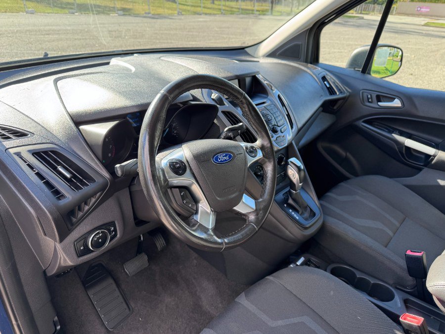 Used 2016 Ford Transit Connect XLT image 15