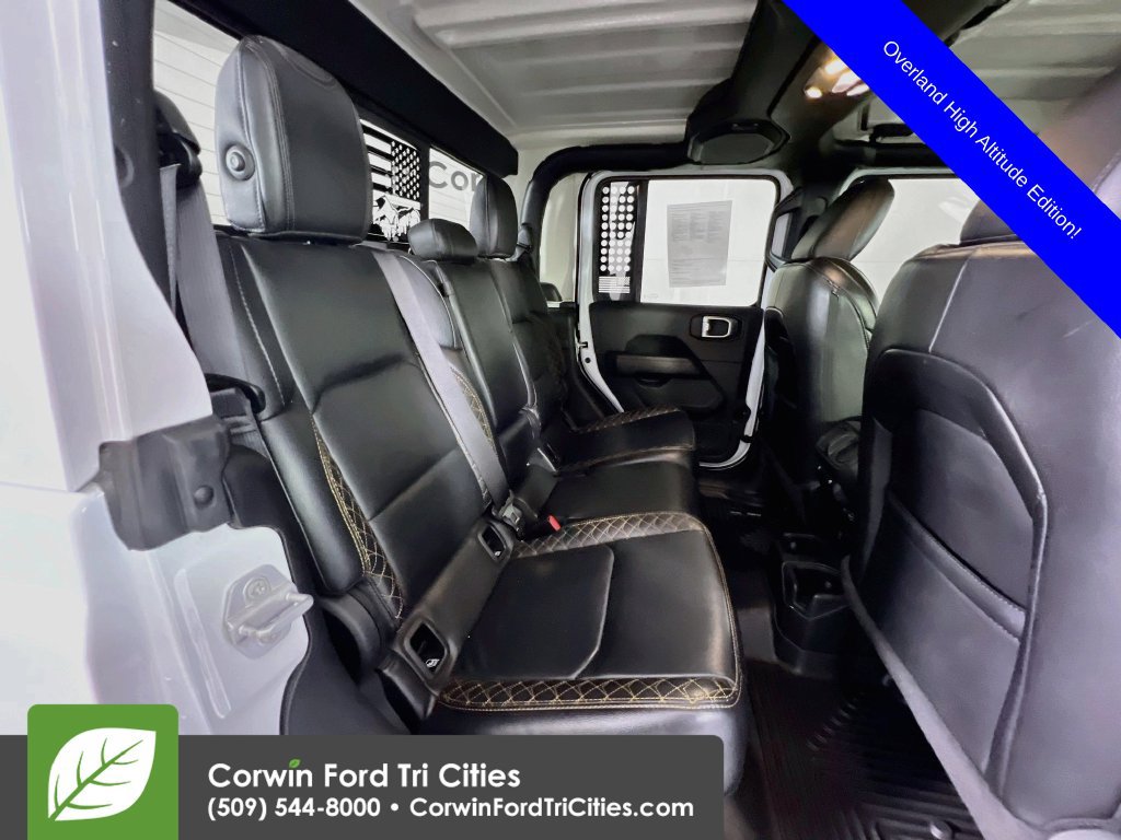 Used 2023 Jeep Gladiator Overland AWD/4WD image 14