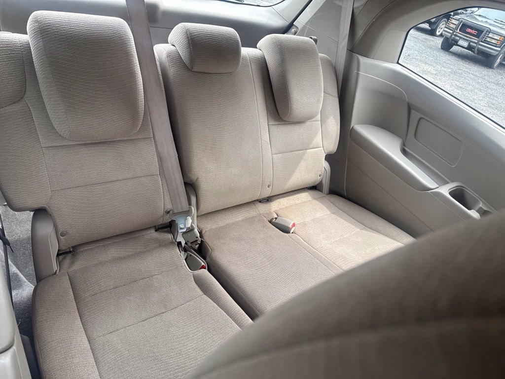 Used 2011 Honda Odyssey LX image 34