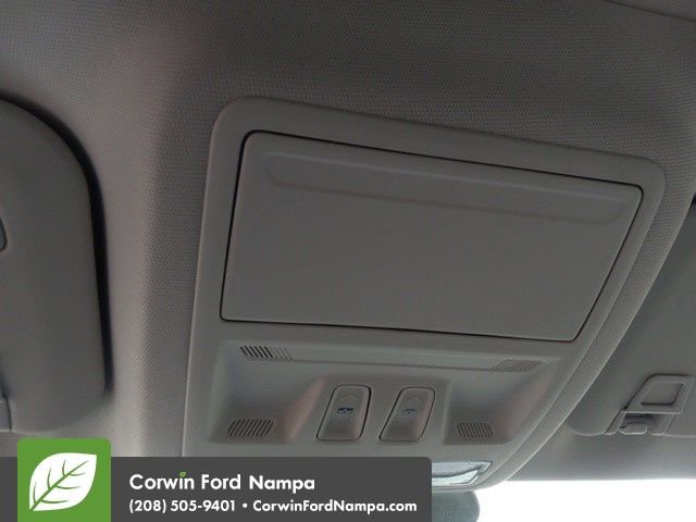 New 2025 Ford Escape SE w/ PHEV Premium Package image 23