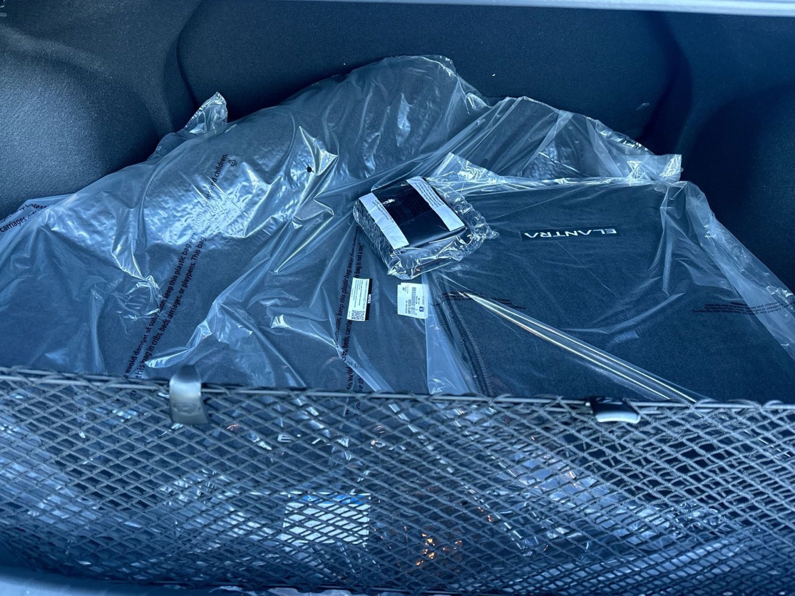 New 2025 Hyundai Elantra SEL image 24