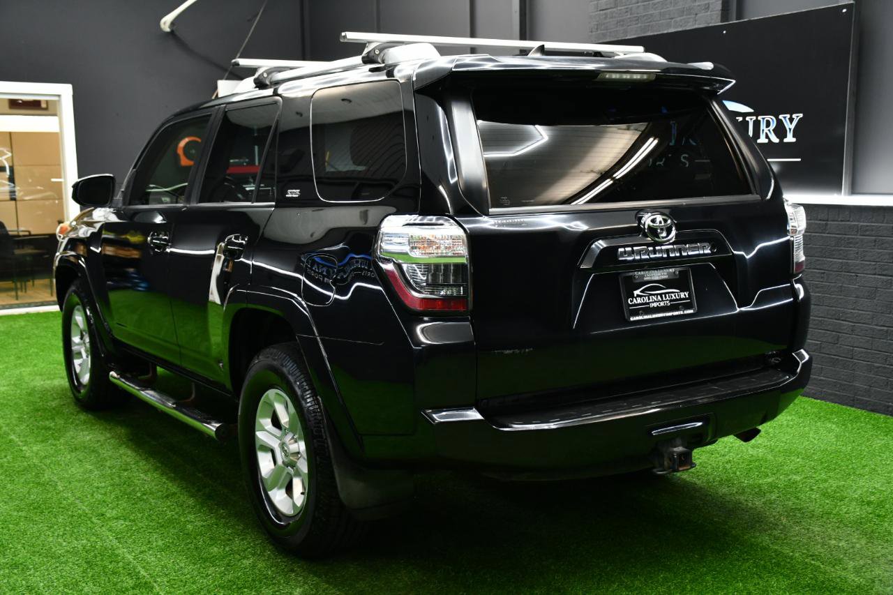 Used 2015 Toyota 4Runner SR5 image 2