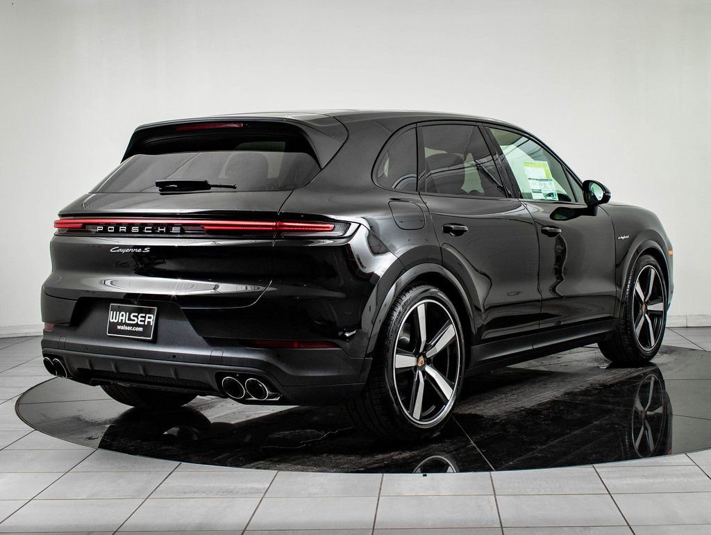 New 2026 Porsche Cayenne S AWD/4WD image 8