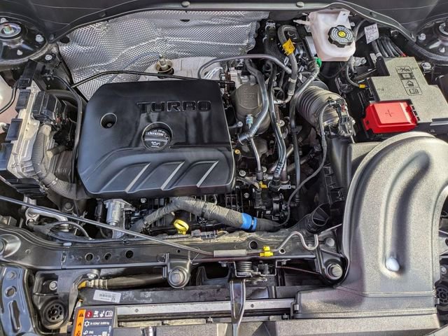 Used 2023 Buick Encore GX Essence w/ Experience Buick Package image 29