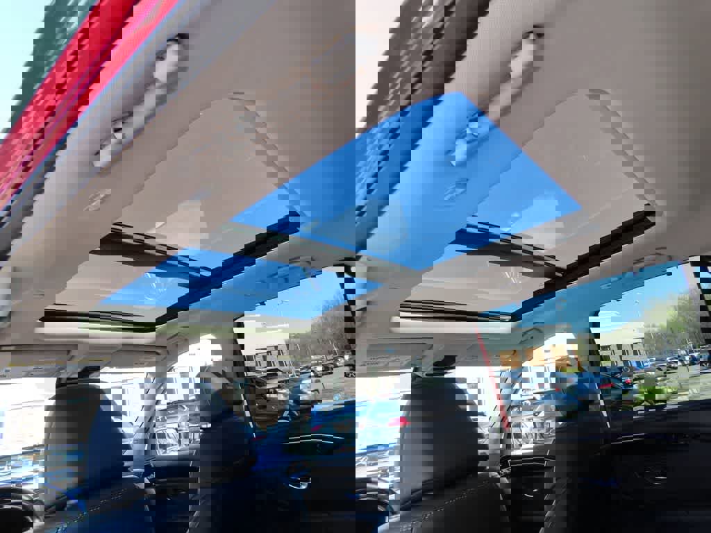 Certified 2023 Honda Pilot Touring image 18