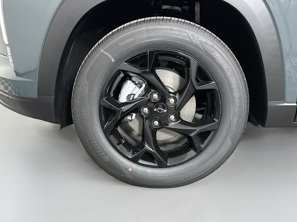 New 2026 Chevrolet Trax LT w/ Driver Confidence Package FWD image 28