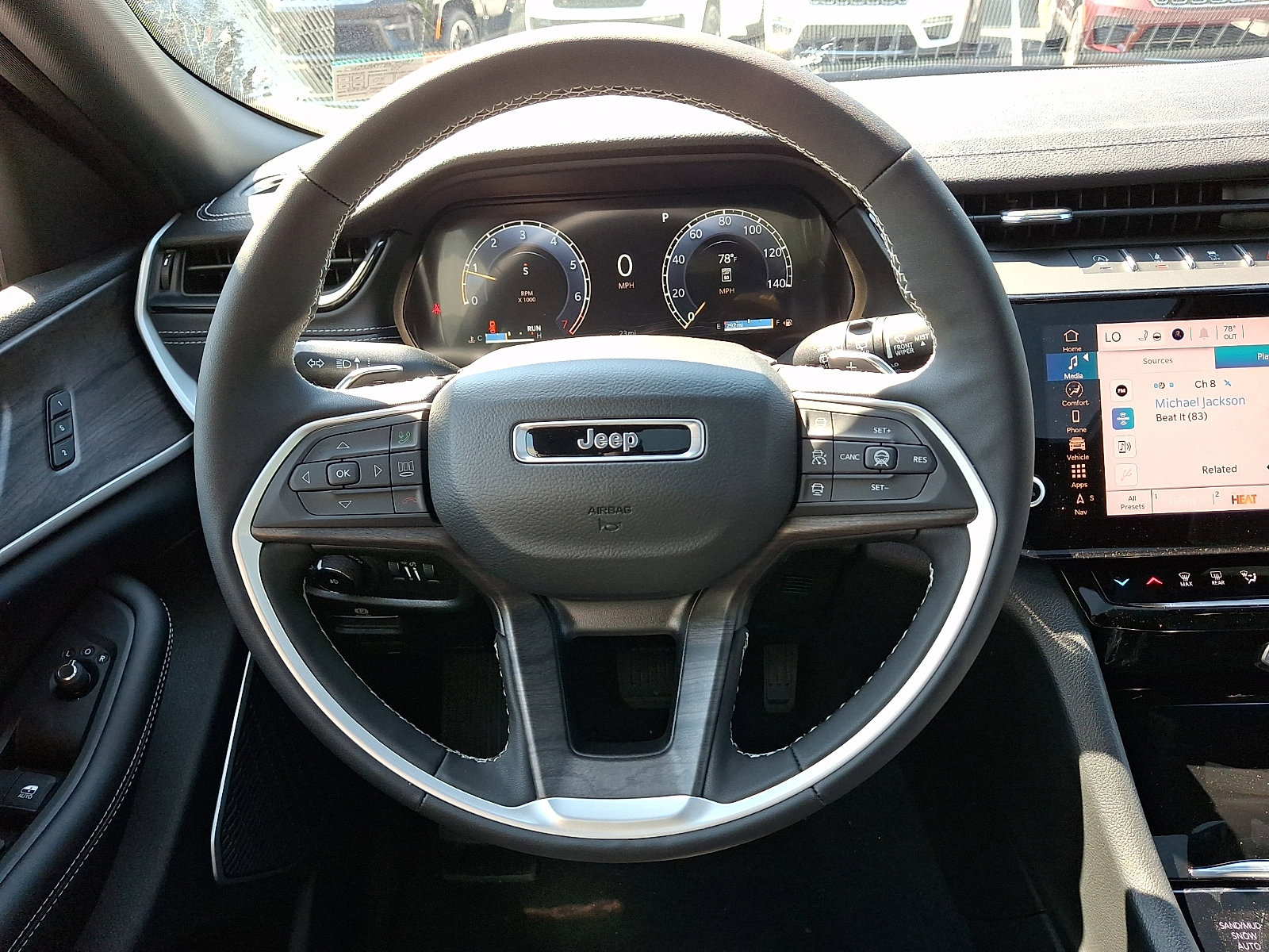 New 2026 Jeep Grand Cherokee L Limited AWD/4WD image 15