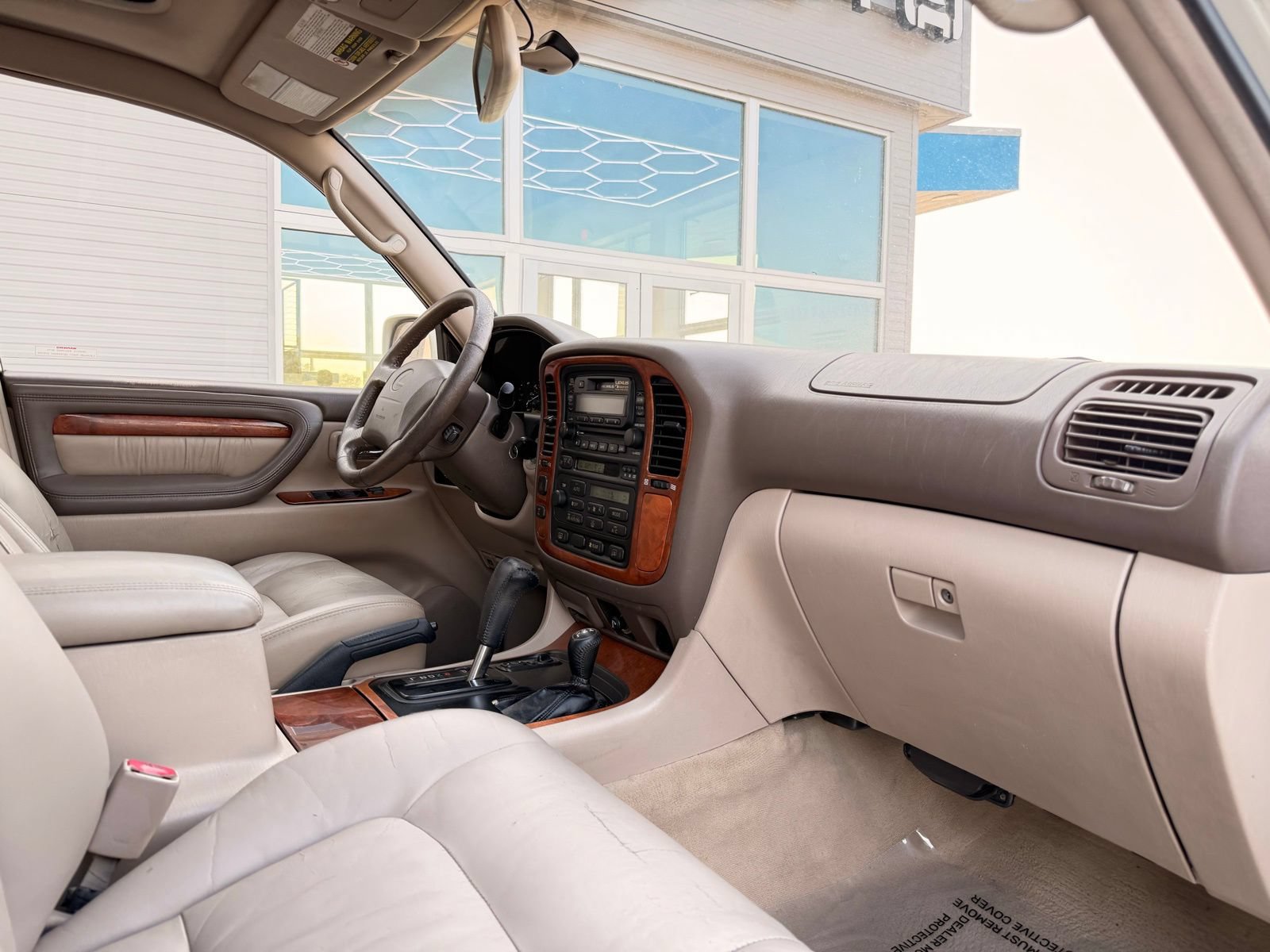 Used 1999 Lexus LX 470 4WD image 23
