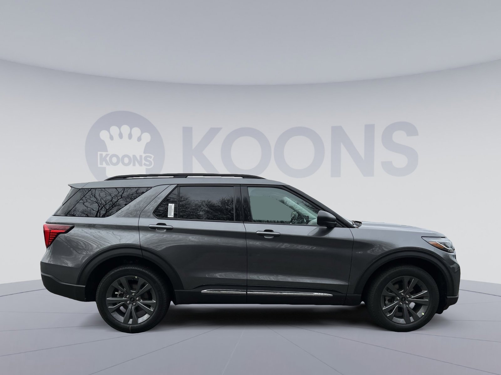 New 2025 Ford Explorer Active w/ Active Comfort Package image 8