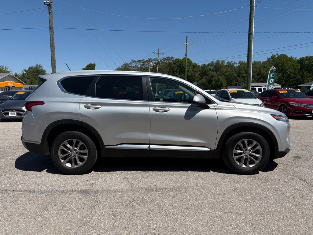 Used 2019 Hyundai Santa Fe SE AWD/4WD image 3
