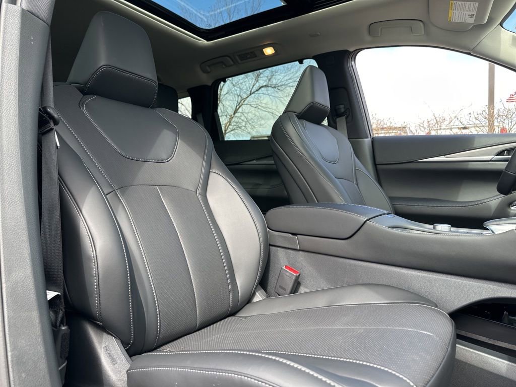 New 2026 INFINITI QX60 Luxe w/ Cargo Package image 18