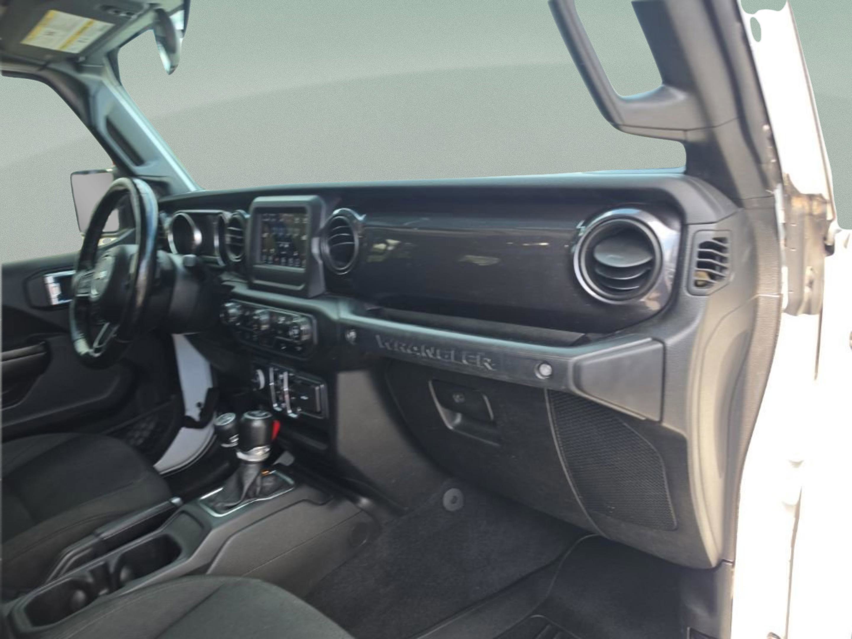 Used 2020 Jeep Wrangler Unlimited Sport image 32