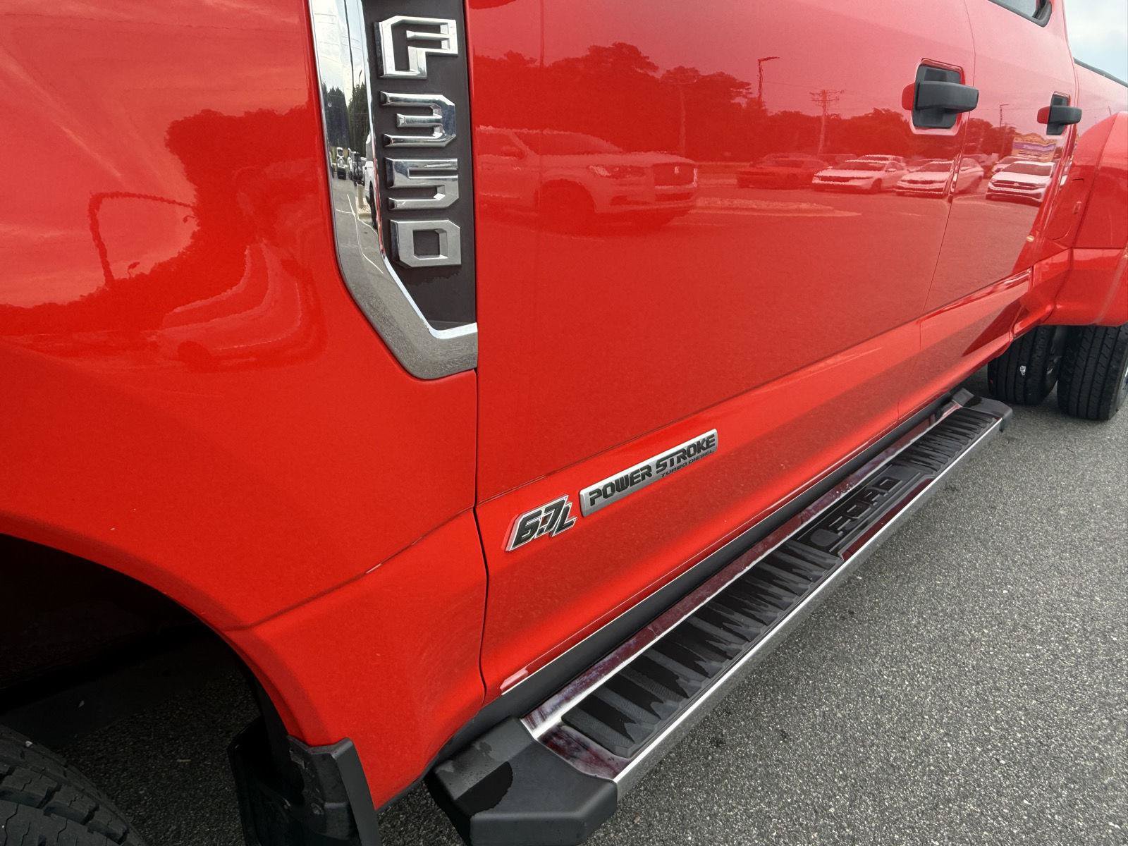 Used 2021 Ford F350 XLT w/ XLT Value Package RWD image 26