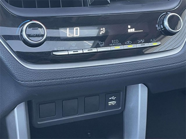 Used 2022 Toyota Corolla Cross LE image 36