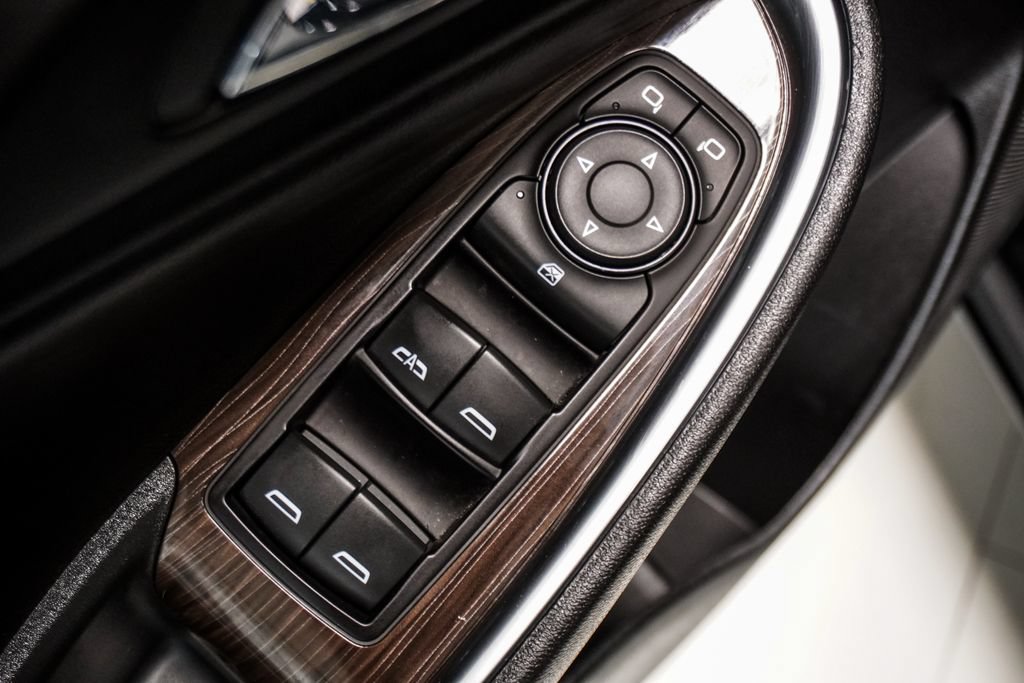 Used 2024 Chevrolet Malibu LT FWD image 15