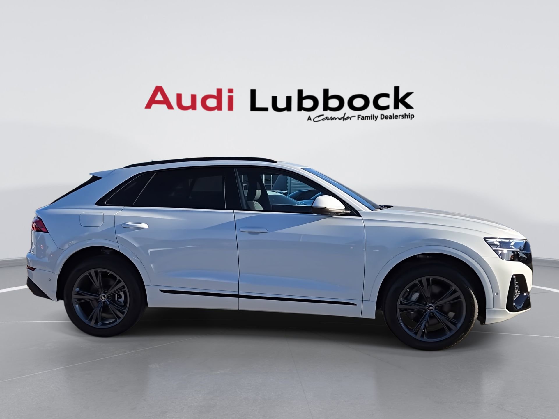 New 2026 Audi Q8 Premium image 2