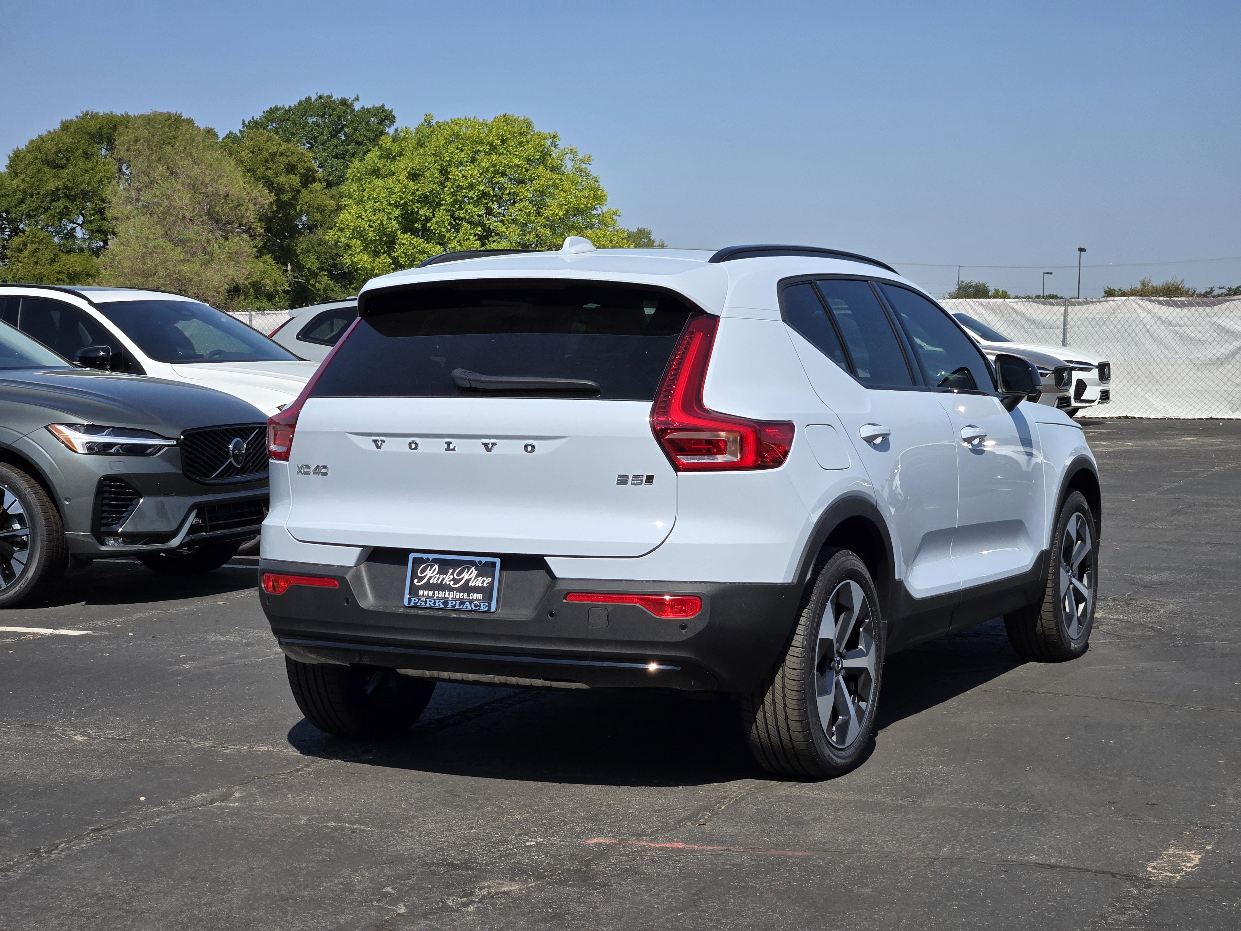 New 2026 Volvo XC40 B5 Plus w/ Protection Package Premier image 9