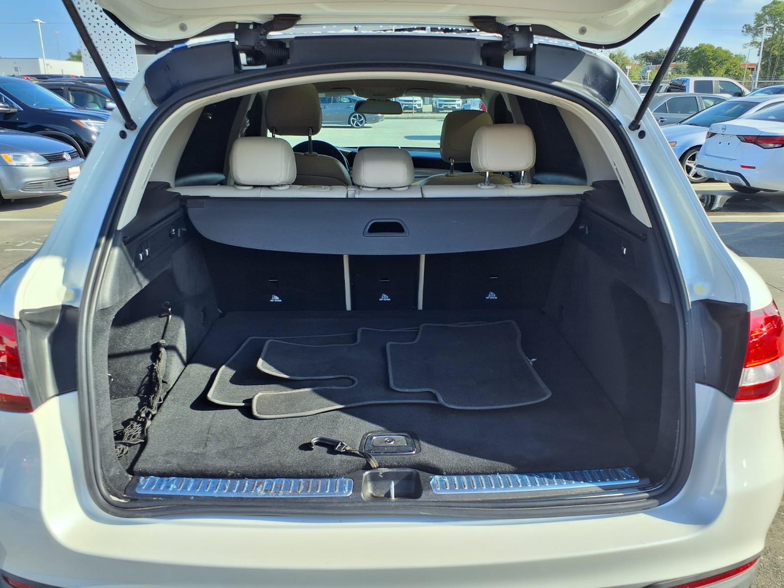 Used 2016 Mercedes-Benz GLC 300 image 18