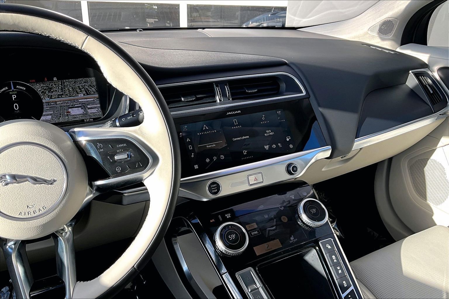 Used 2024 Jaguar I-PACE R-Dynamic HSE image 6