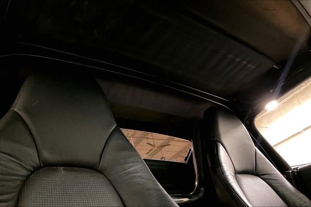 Used 2002 MAZDA MX-5 Miata image 21