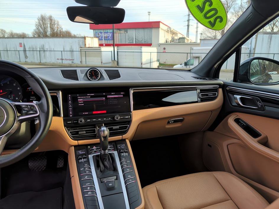 Used 2021 Porsche Macan image 10