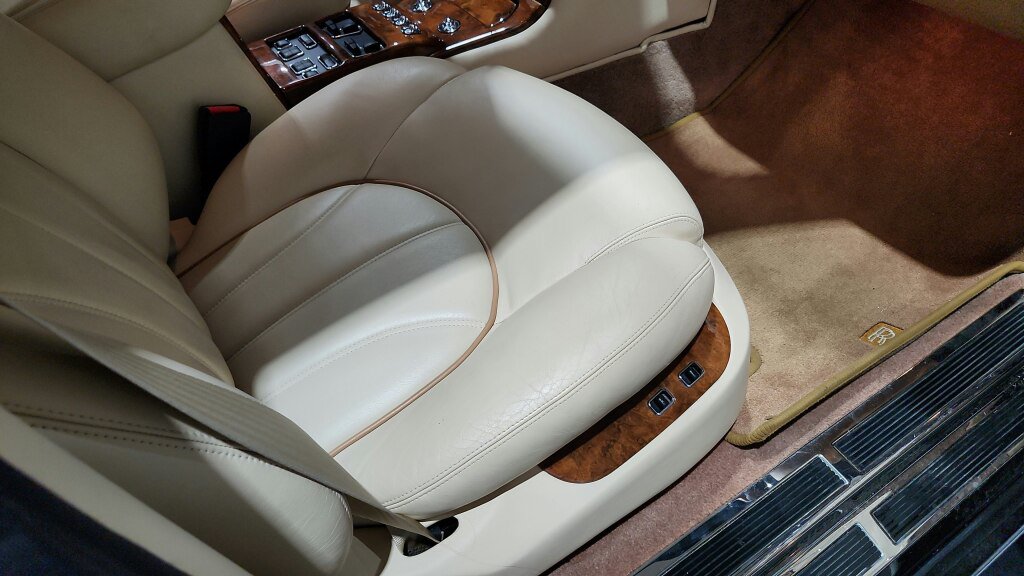 Used 1999 Rolls-Royce Silver Seraph RWD image 29