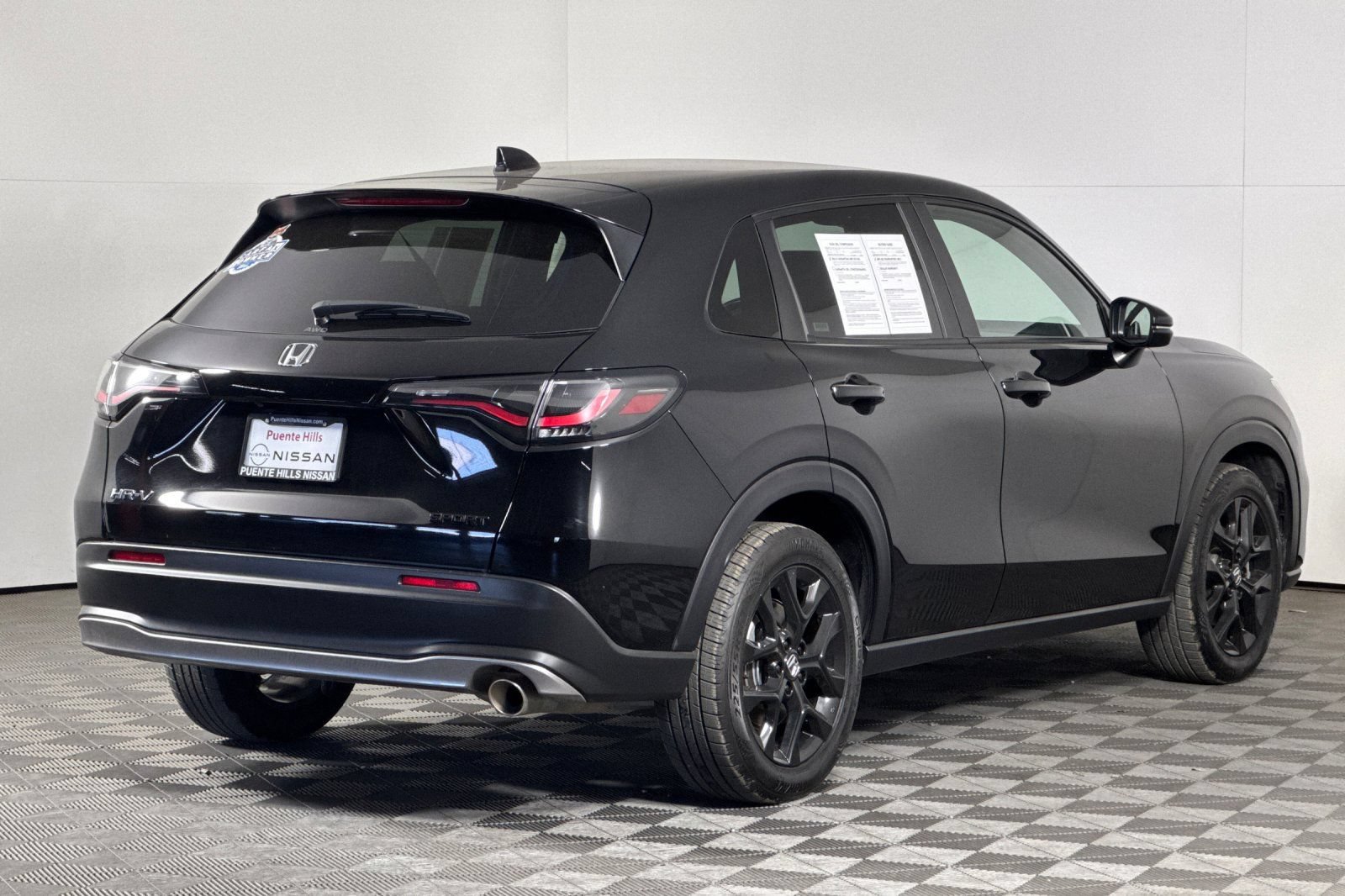 Used 2025 Honda HR-V Sport image 3