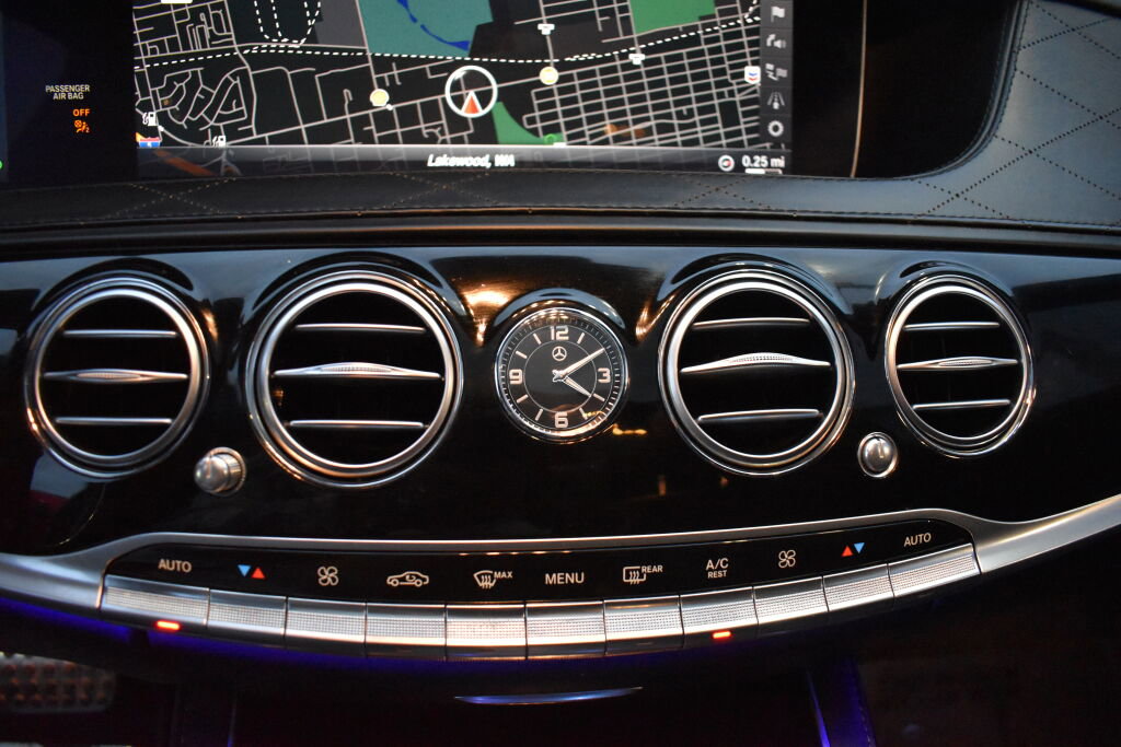 Used 2018 Mercedes-Benz S 560 Sedan w/ AMG Line Exterior image 20