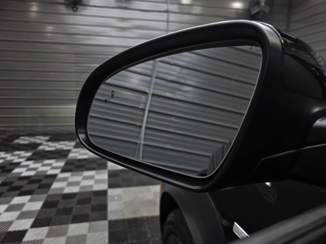 Used 2019 Hyundai Kona Limited FWD image 35