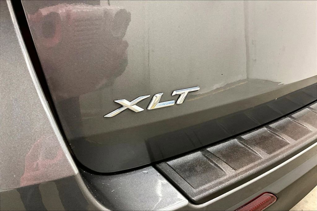 Used 2023 Ford Explorer XLT w/ Equipment Group 202A image 24