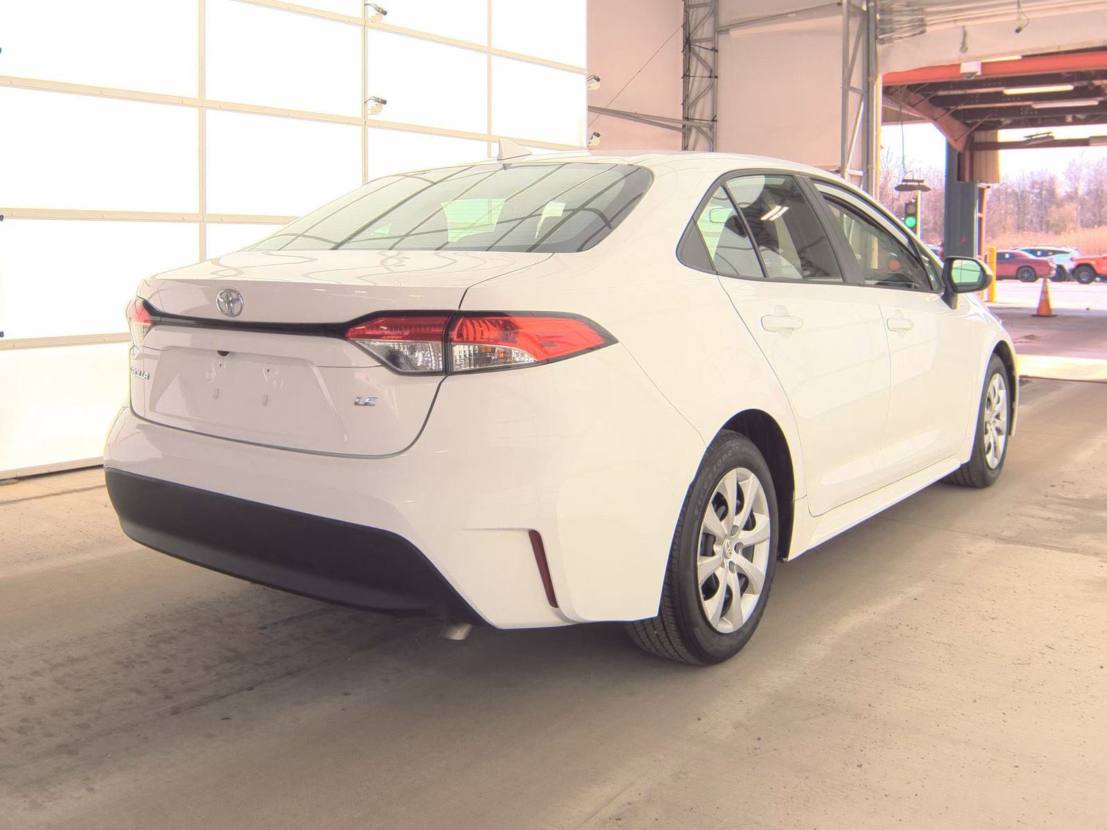 Used 2024 Toyota Corolla LE FWD image 6