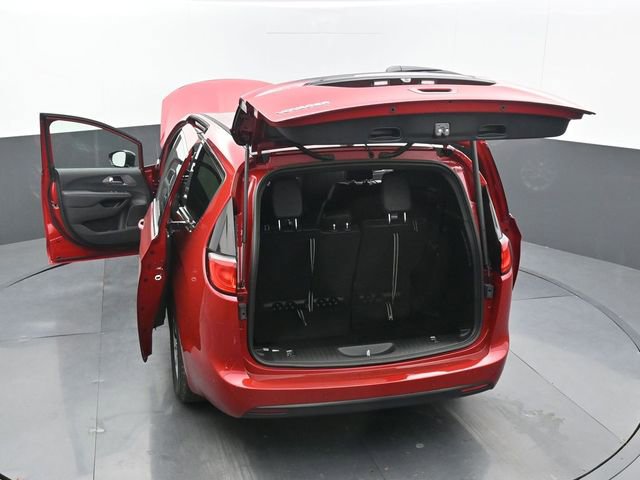 New 2026 Chrysler Voyager LX image 74