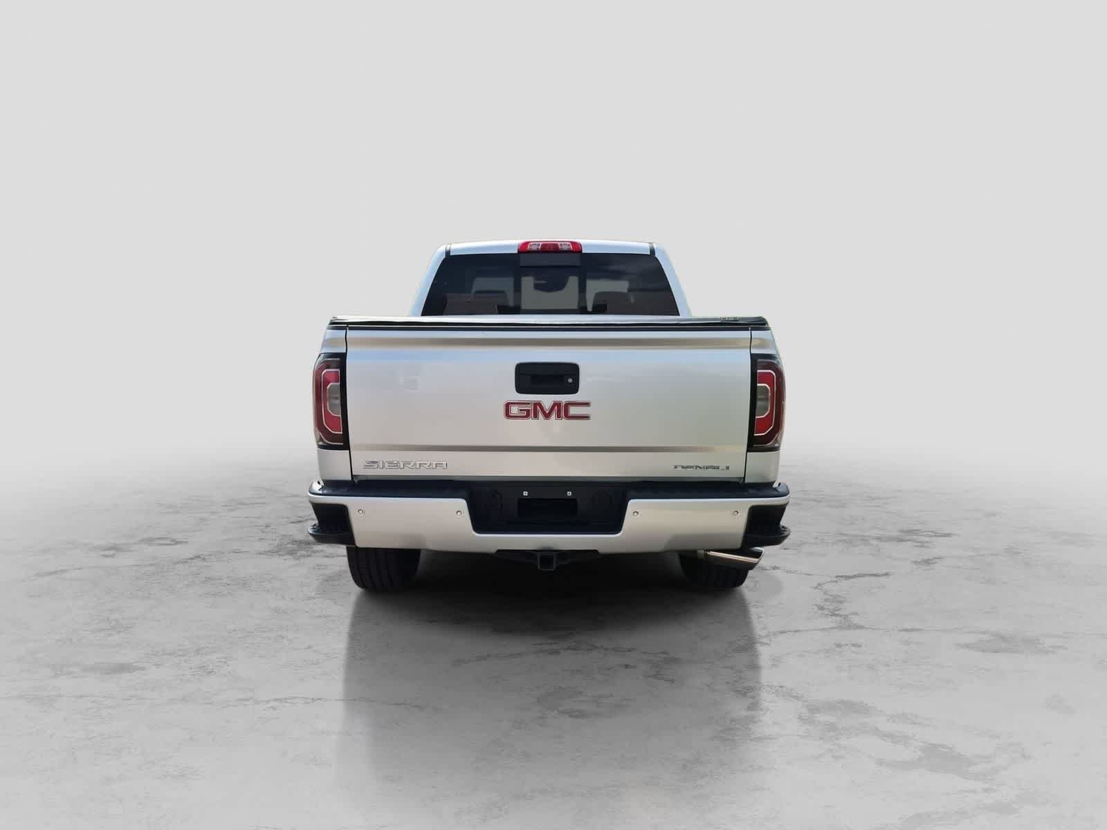 Used 2018 GMC Sierra 1500 Denali w/ Denali Ultimate Package AWD/4WD image 7