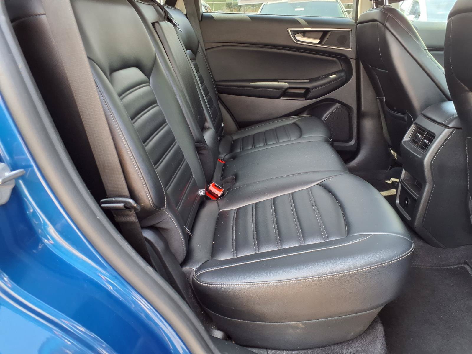 Used 2023 Ford Edge SEL AWD/4WD image 14