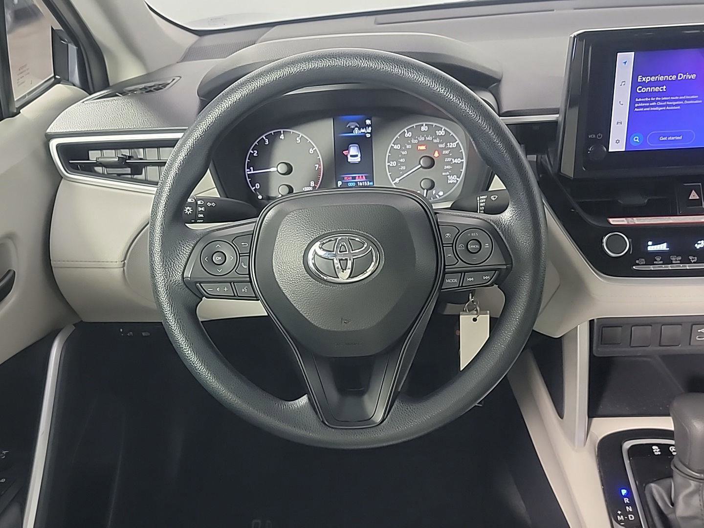 Used 2024 Toyota Corolla Cross L image 20