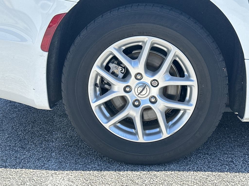 Used 2023 Chrysler Pacifica Touring-L FWD image 17