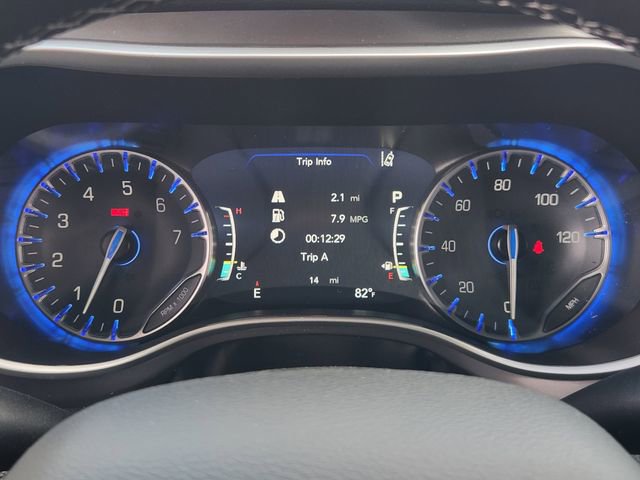 New 2026 Chrysler Pacifica Select FWD image 11